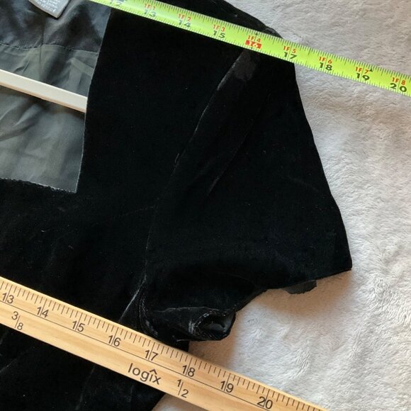 Vintage Liz Clairbone Medium Black Velvet Formal Dress Long Sweetheart Lady Like - Picture 3 of 15